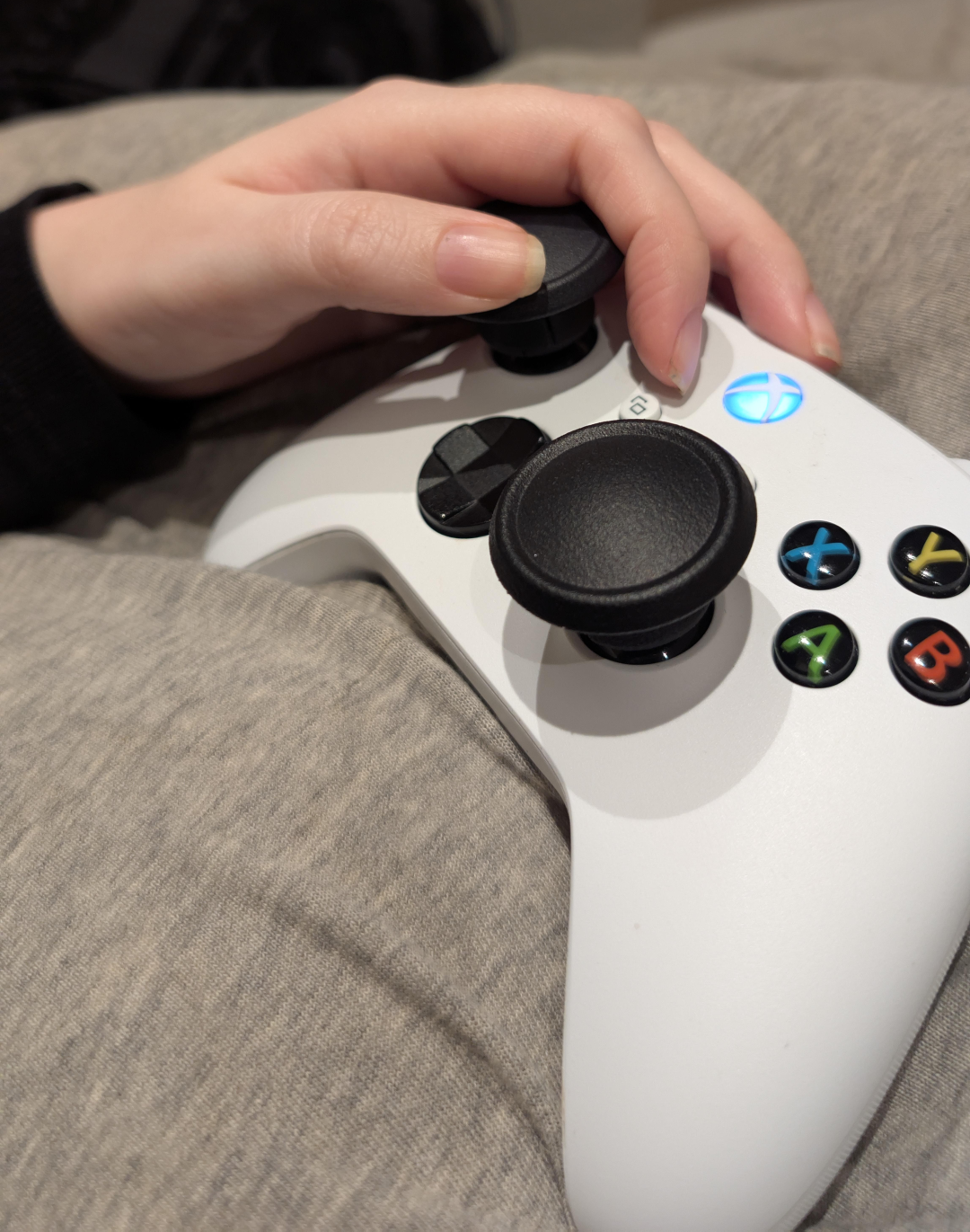 X Knuckle with Shroom Kit - adaptive thumbstick toppers on Xbox